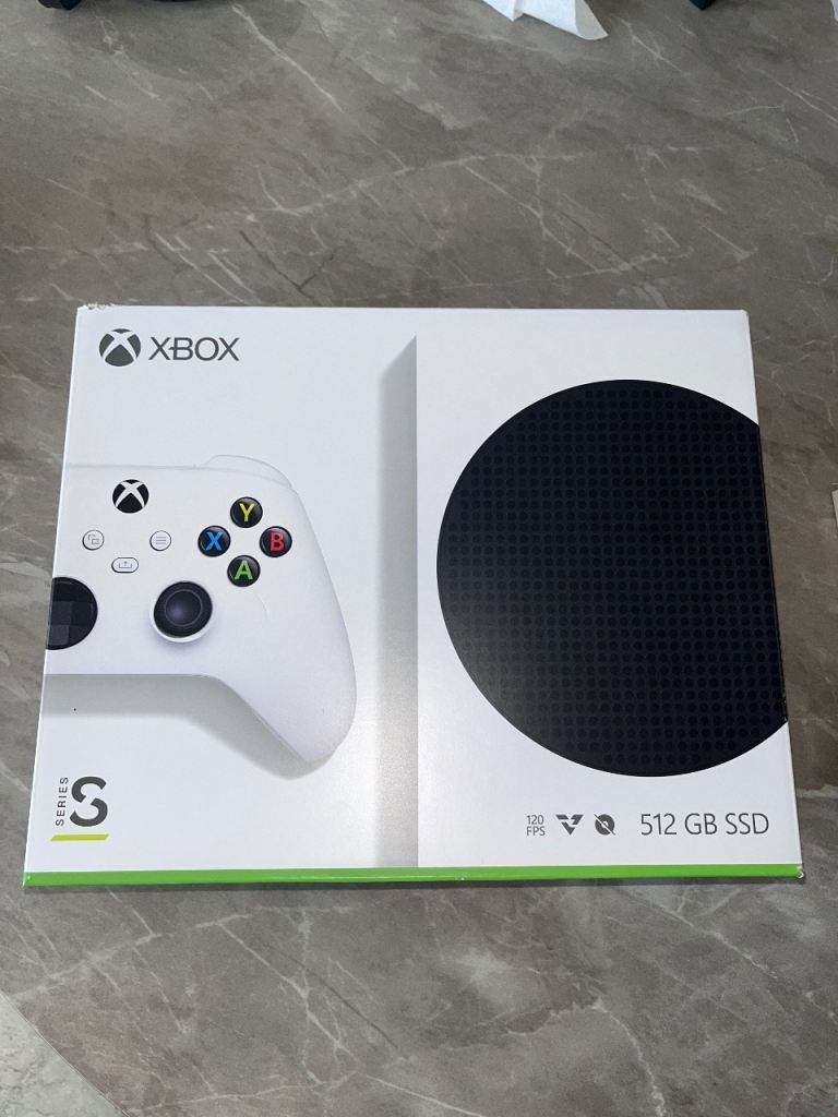 Xbox Series S 512GB – Used, Unboxed with Controller and Docking Station