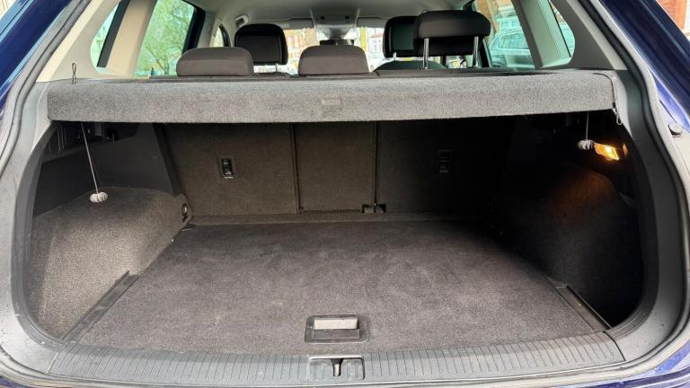 2018 Volkswagen Tiguan 2.0 TDI SE Navigation DSG 4Motion Euro 6 (s/s) 5dr