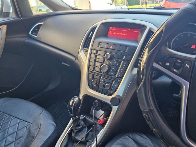 Vauxhall, ASTRA, Hatchback, 2012, Manual, 1398 (cc), 5 doors