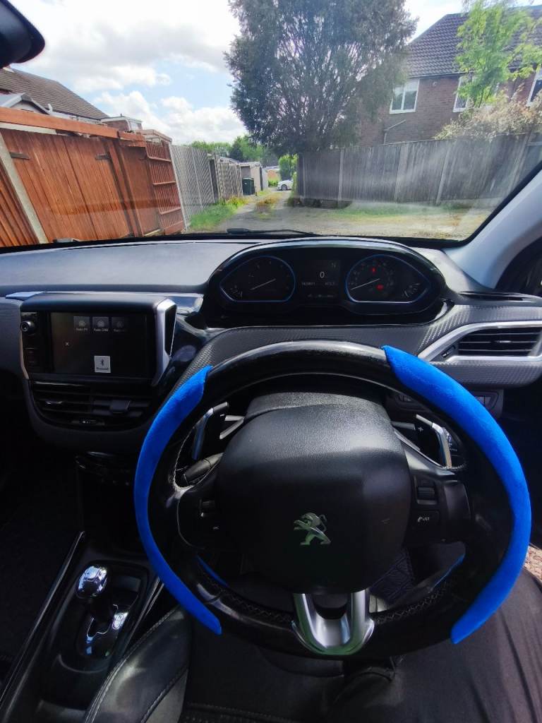 Peugeot, 2008, Hatchback, 2015, Semi-Auto, 1560 (cc), 5 doors