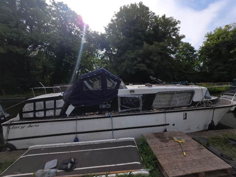 28ft Cabin Cruiser Boat 'Lucy Bess' 28ft Norman 