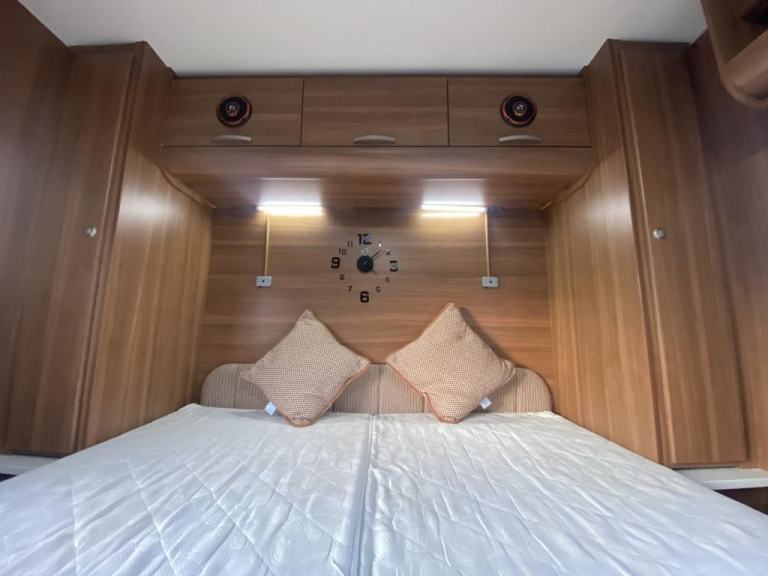 2013 ADRIA ALTEA TRENT 4 BERTH LUXURY TOURING CARAVAN