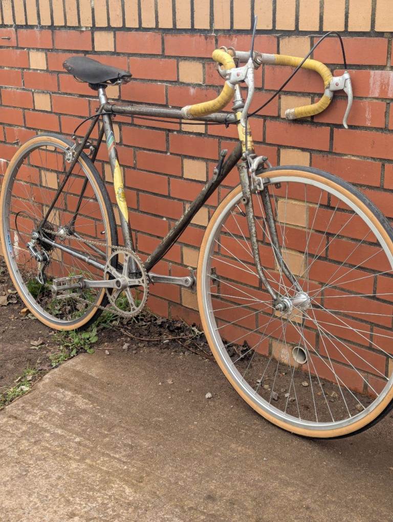 Vintage Reynolds 531 road bike restoration Bristol UpCycles workshop 