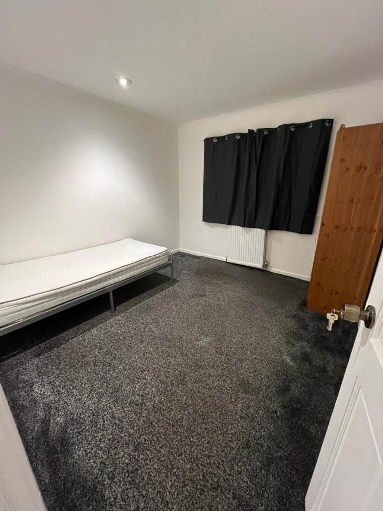 Room to let