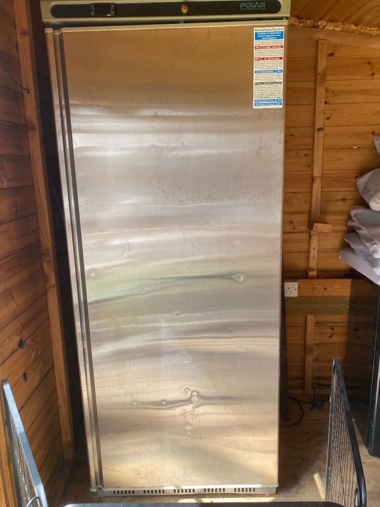 Polar CD084 upright catering fridge