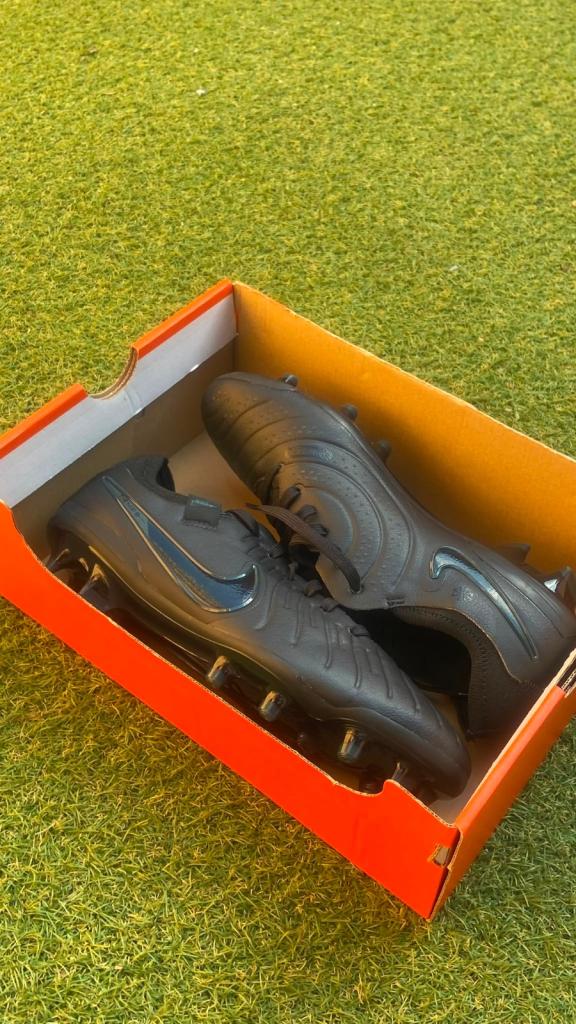 Nike Black Football Boots – Good Condition