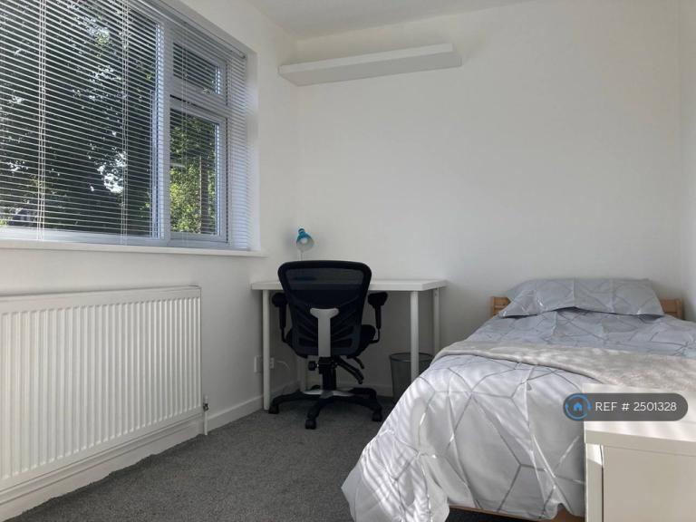 1 bedroom in Fourth Avenue, Selly Oak, Birmingham, B29 (#2501328)