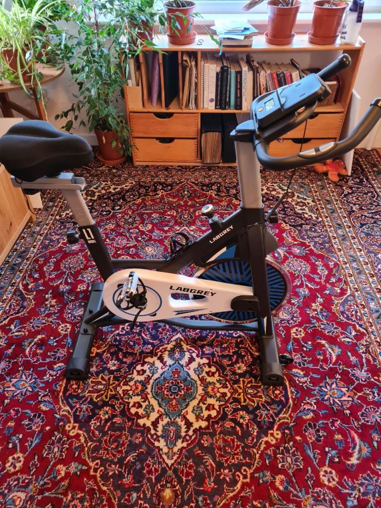 Excercise bike - nearly new