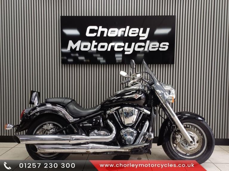 2005 Kawasaki Vulcan 2000 vn Cruiser in black,