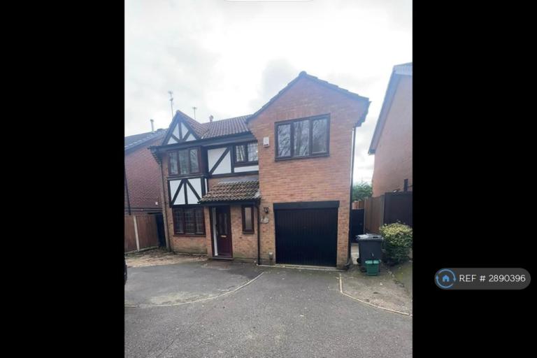 5 bedroom house in Summer Wood Court, Derby, DE23 (5 bed) (#2890396)