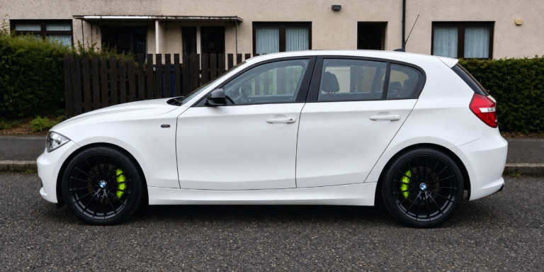 BMW, 1 SERIES, Hatchback, 2011, Manual, 1995 (cc), 5 doors