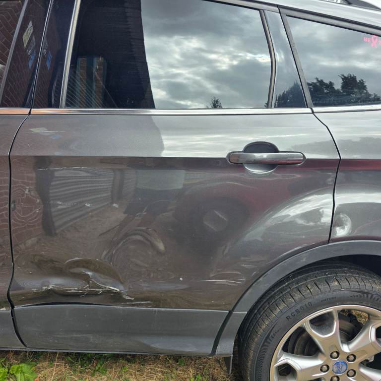 Ford kuga mk2 2015 rear passenger side door complete 