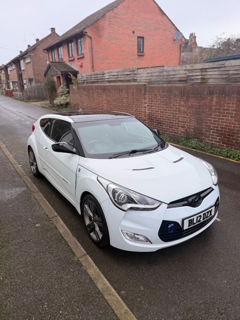 Hyundai, VELOSTER, Coupe, 2012, Semi-Auto, 1591 (cc), 4 doors