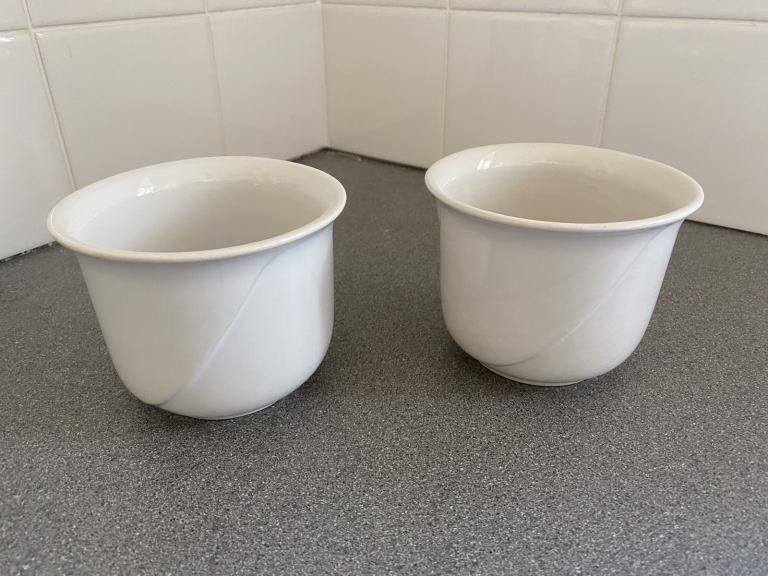 Small white ceramic flower pot for sale 