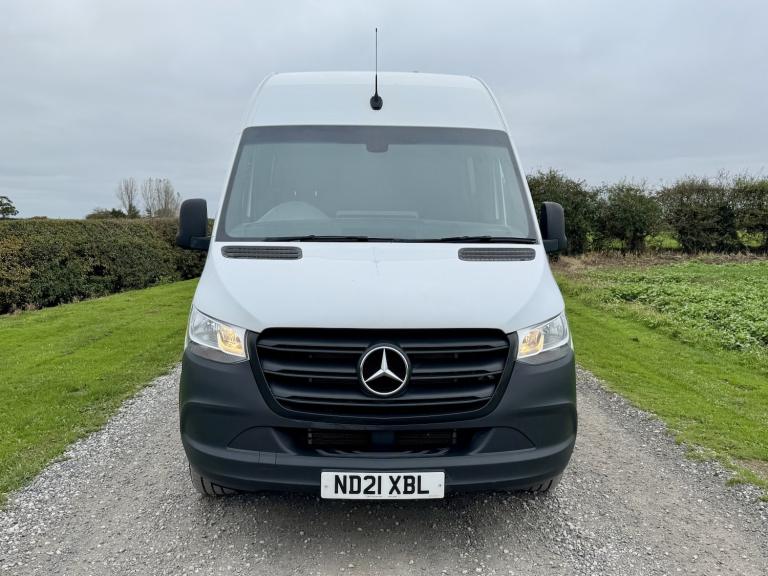 MERCEDES-BENZ SPRINTER 315 L2 2.0 CDI L2 MWB WELFARE VAN WITH TOILET White Manu