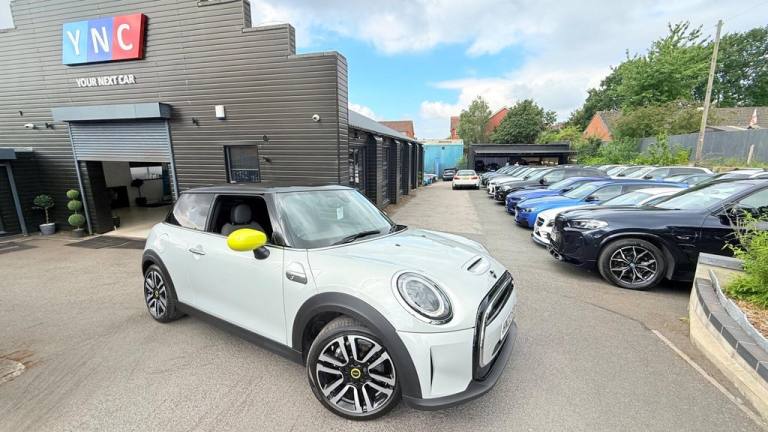 2022 MINI Electric Hatch Cooper SE 32.6kWh Level 2 Auto 3dr Hatchback ELECTRIC Automatic