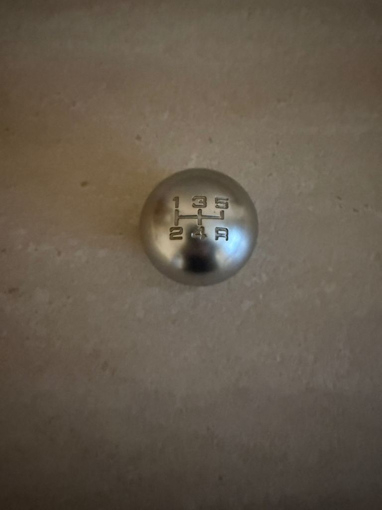 Ford Puma 97-02 Genuine Gear Knob. Lovely Condition.