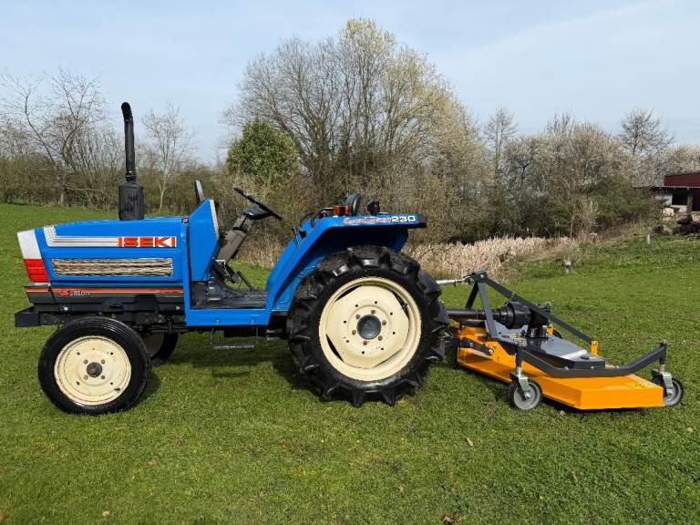 ISEKI 230 2WD Compact Tractor & New RAPTOR X 6ft Finishing Mower * VERY NICE! * 23HP * 683 HOURS