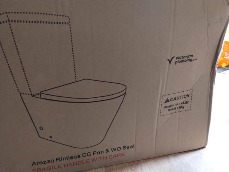 Arezzo Rimless Toilet pan (excluding seat) £199 RRP