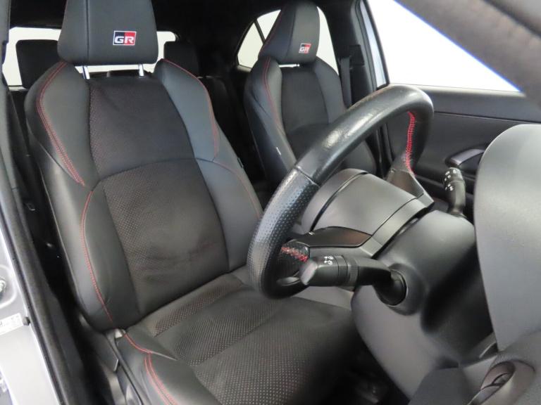 2023 Toyota Yaris Cross 1.5 Hybrid GR Sport 5dr CVT Estate Hybrid Automatic