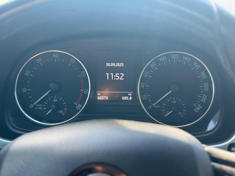 2018 Skoda Fabia 1.0 TSI ACTIVE 5dr LHD PORTUGUESE REG  Estate Petrol Manual