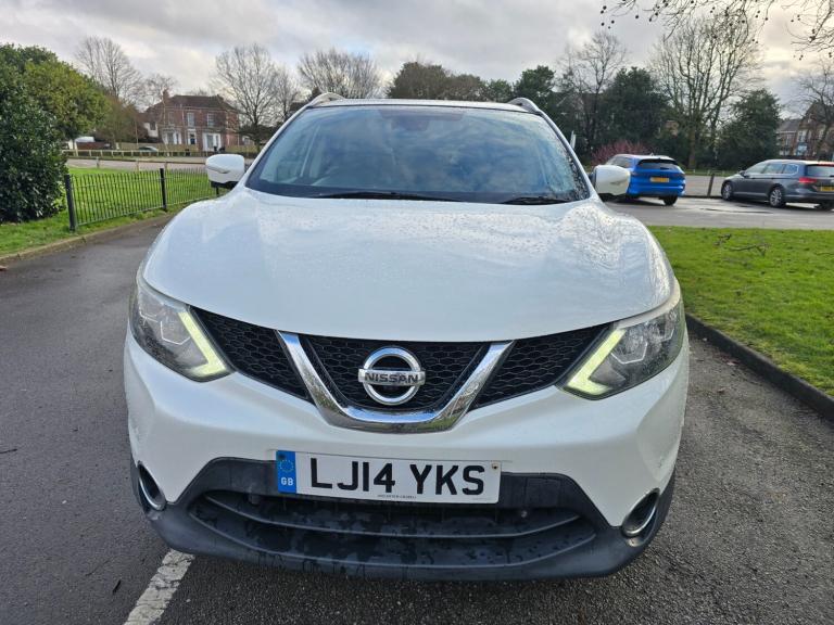 NISSAN QASHQAI 1.6 DCI TEKNA DIESEL SUV LEATHER PANORAMIC ROOF CHEAP TAX 