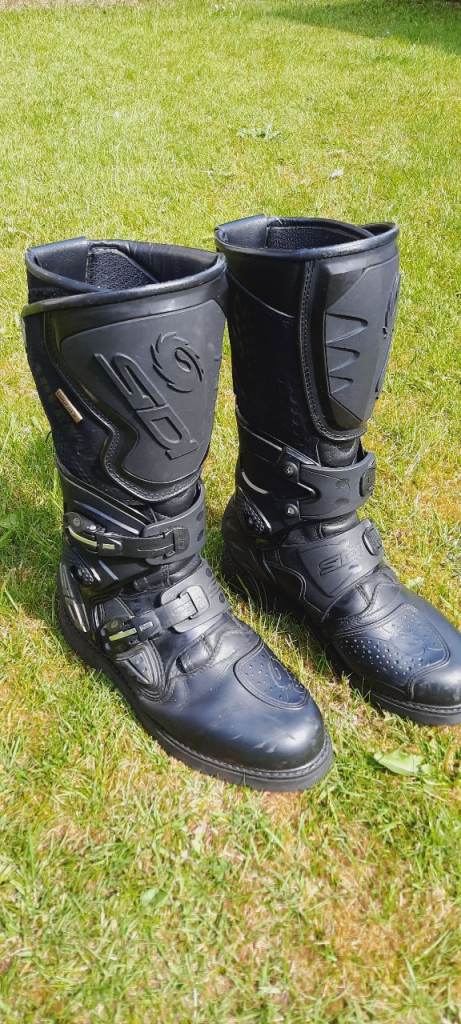 Sidi Adventure motorcycle boots