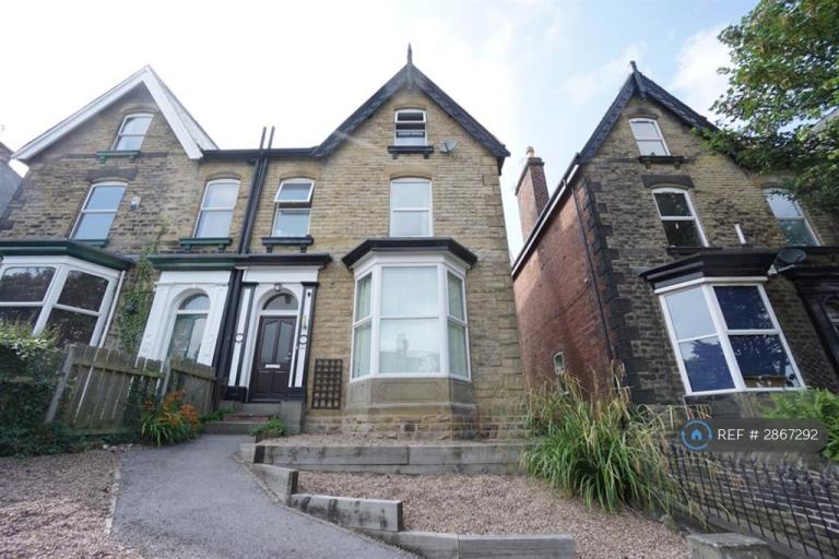 3 bedroom house in Crookesmoor Road, Sheffield, S10 (3 bed) (#2867292)