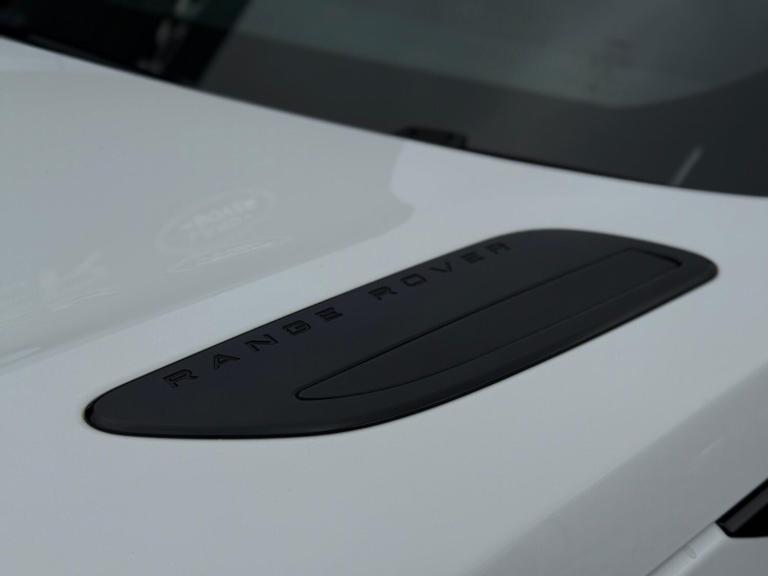 2018 Land Rover Range Rover Velar 2.0 D240 R-Dynamic S 5dr Auto ESTATE DIESEL Automatic