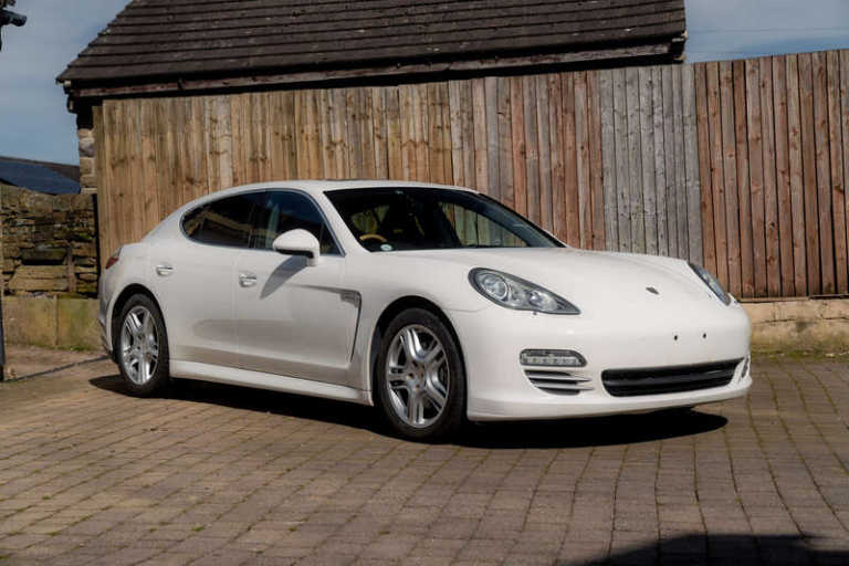  Porsche Panamera 4S Automatic