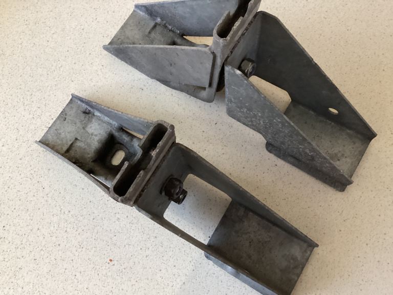 ALKO HEAVY DUTY CARAVAN JACK AND BRACKETS 2000KG