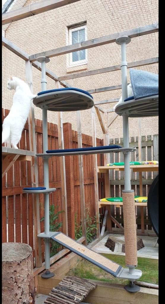 Omlet Freestyle Cat Tree