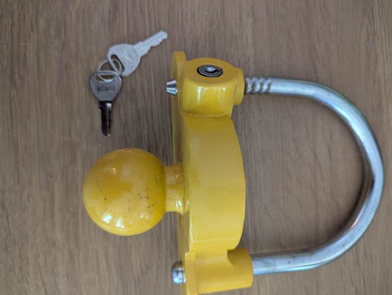 Towbar anti theft lock 