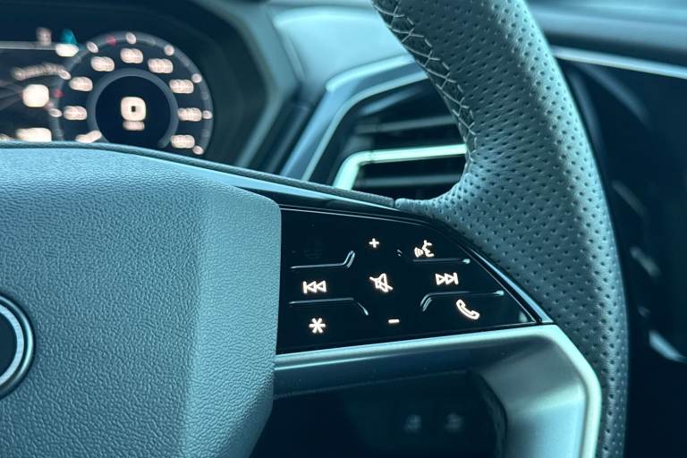 2025 Audi Q4 e-tron Q4  Black Edition 45 e-tron   kW SUV ELECTRIC Automatic