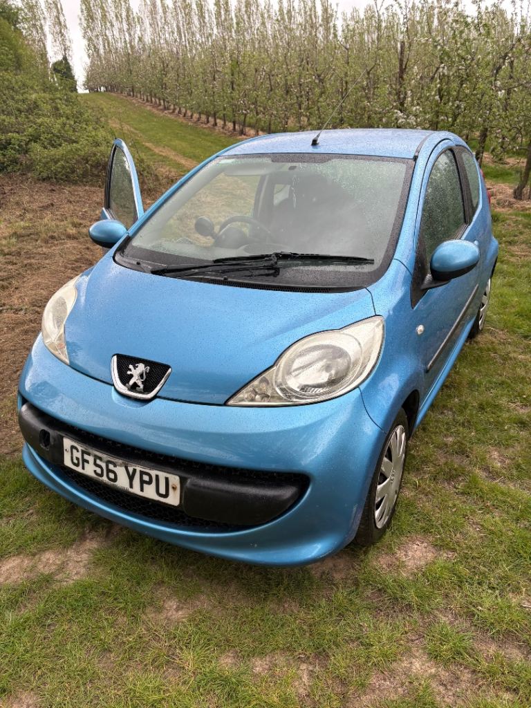 Peugeot 107 2007 1.0 urban petrol 