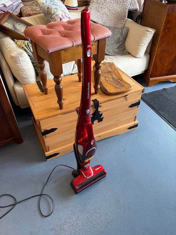Morphy Richards Supervac 2-in-1 Cordless Vacuum with Charging Dock