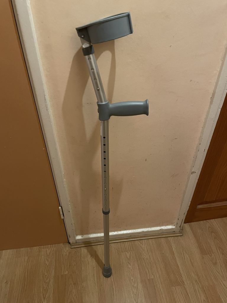 Crutches adjustable for adults Height Adjustable 