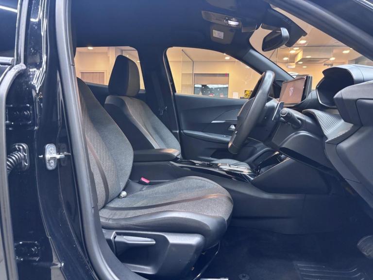  Peugeot 2008 1.2 PureTech Allure EAT Euro 6 (s/s) 5dr Petrol Automatic