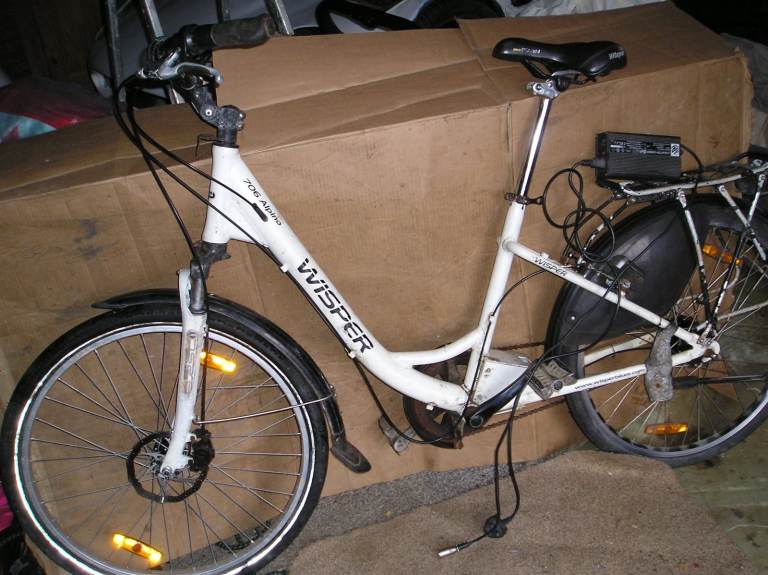 Wisper Alpino 706 and electric charger