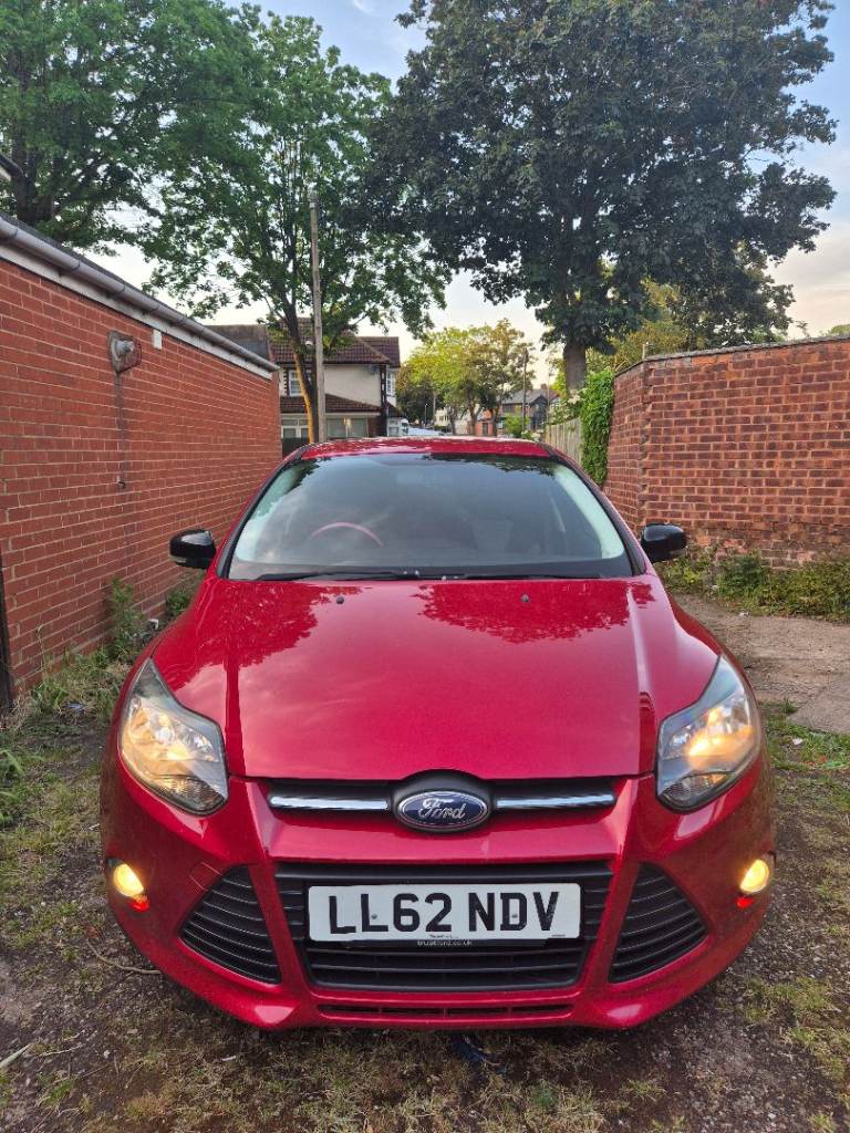 Ford, FOCUS, Hatchback, 2012, Manual, 998 (cc), 5 doors