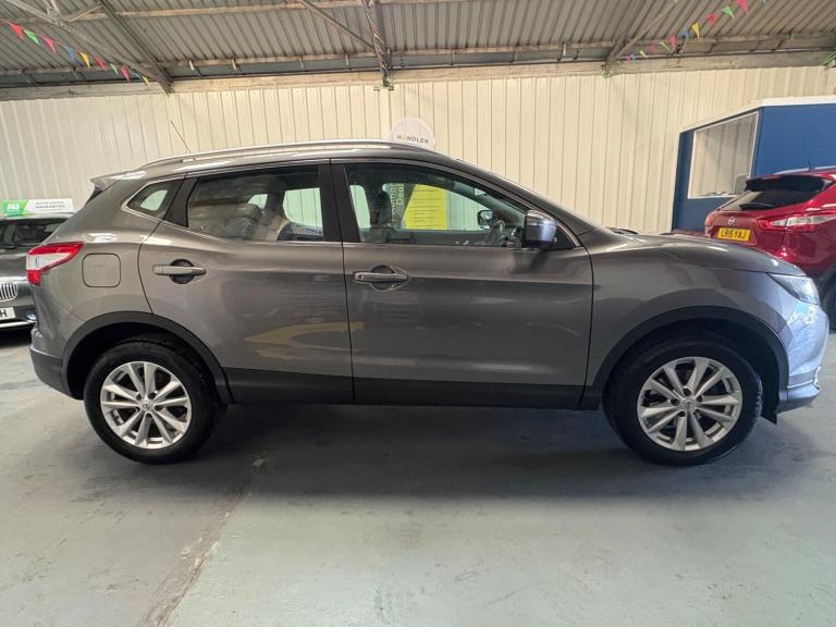 2014 Nissan Qashqai 1.2 DiG-T Acenta 5dr HATCHBACK PETROL Manual
