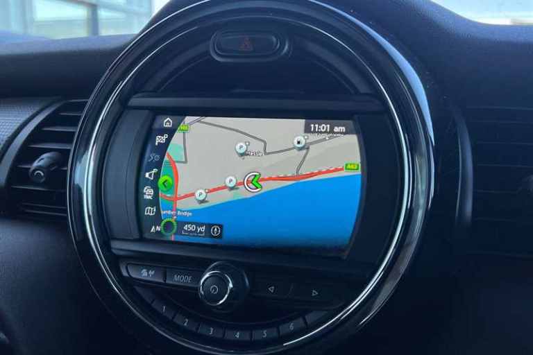 2018 MINI Hatch 1.5 Cooper Hatchback 3dr Petrol Steptronic Euro 6 (s/s) (136 ps) Hatchback Petrol...