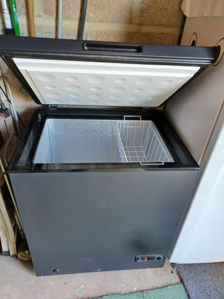 Chest freezer 155L
