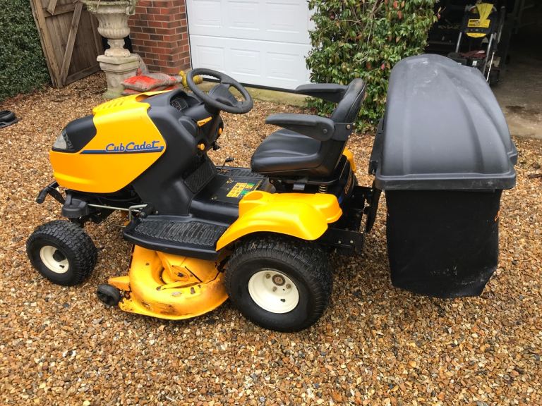Cub Cadet All Rounder 1050 Ride On Mower