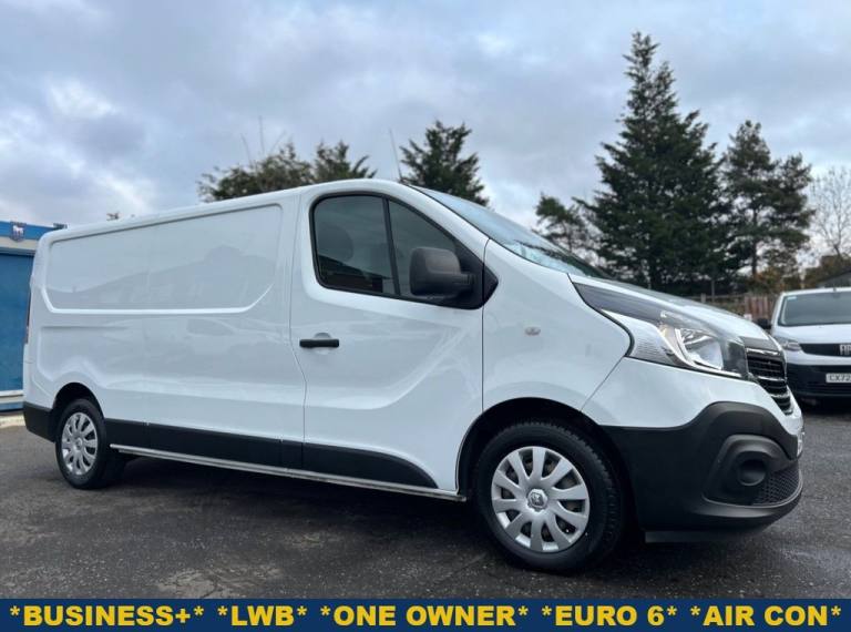 2021 Renault Trafic 2.0DCI ENERGY 30 BUSINESS+ P/V 5dr L2H1 ONE OWNER, 2 SERVICES PANEL VAN Diese...