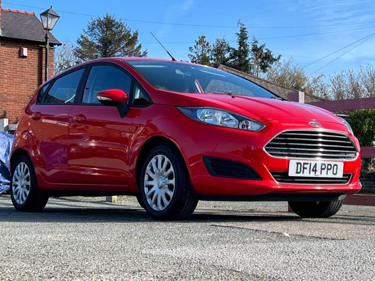 2014 Ford Fiesta 1.25 Style 5dr HATCHBACK Petrol Manual