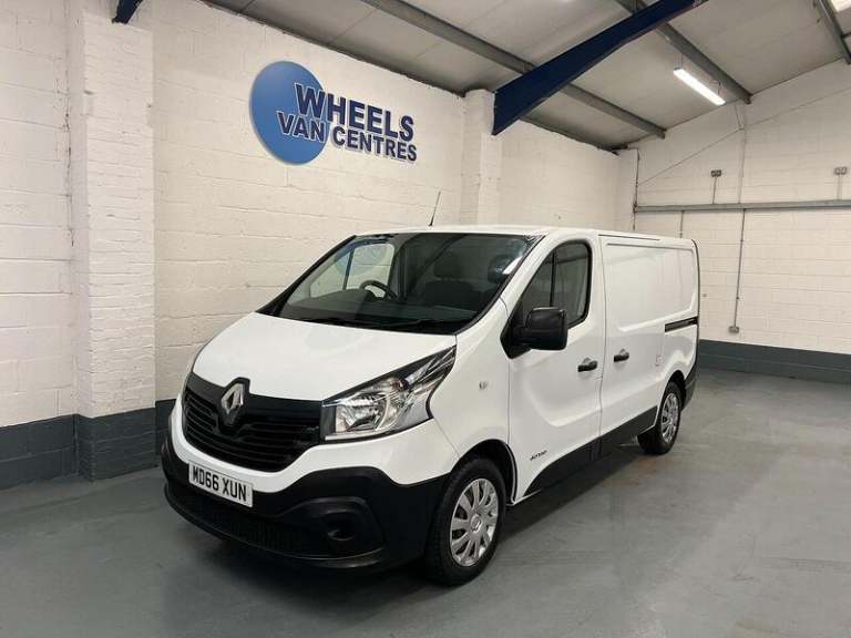  Renault Trafic Trafic 1.6 dCi 27 Business SWB Standard Roof Euro 6 5dr Panel Van Diesel Manual