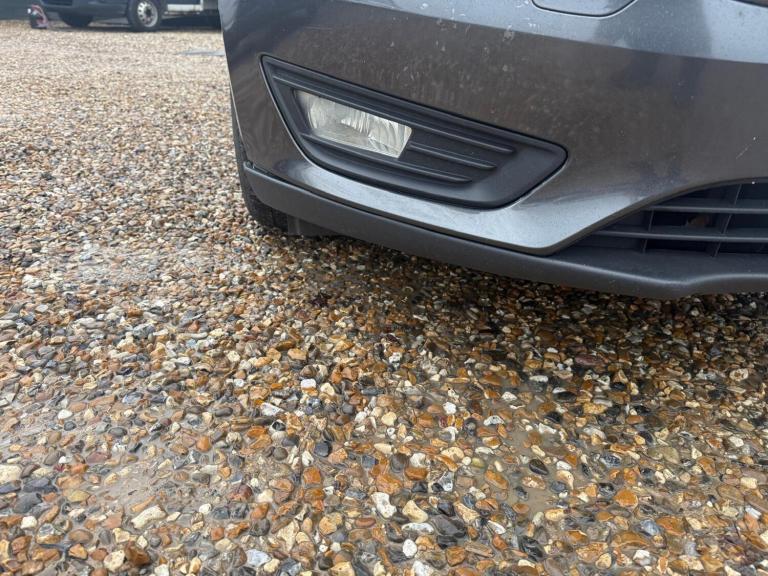 2017 Ford Focus 1.0 EcoBoost 125 Zetec Edition 5dr HATCHBACK PETROL Manual