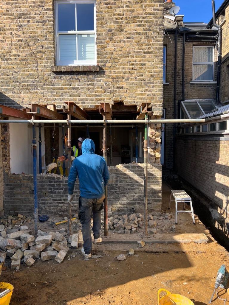 Builder, Plumbing, Renovations, Patios, Full Property Maintenance