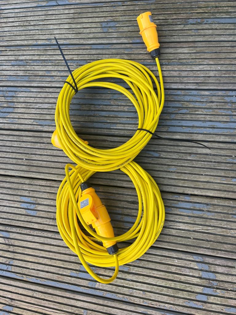 2 x 110v extension leads.